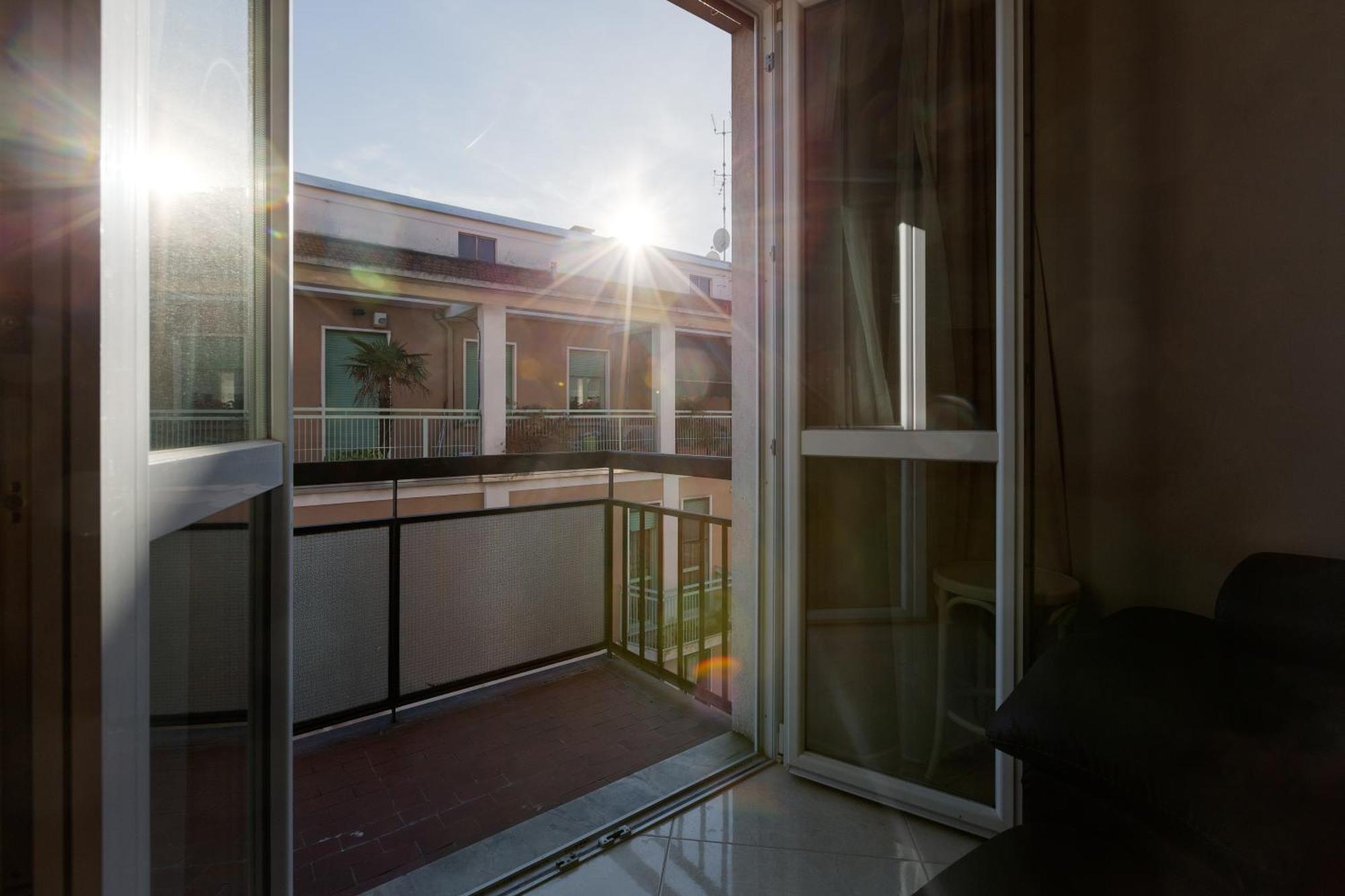 Niguarda Bright Apartment W/ Balcony Milano Ngoại thất bức ảnh